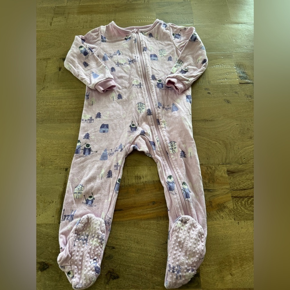 Souris Mini winter scene Pink Kids One Piece footies size 18-24 months